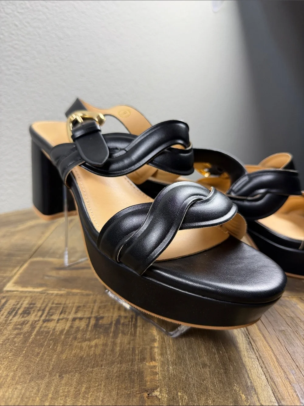 Size 9 Coutgo Black Twisted-Strap Platform Sandals with Chunky Heel